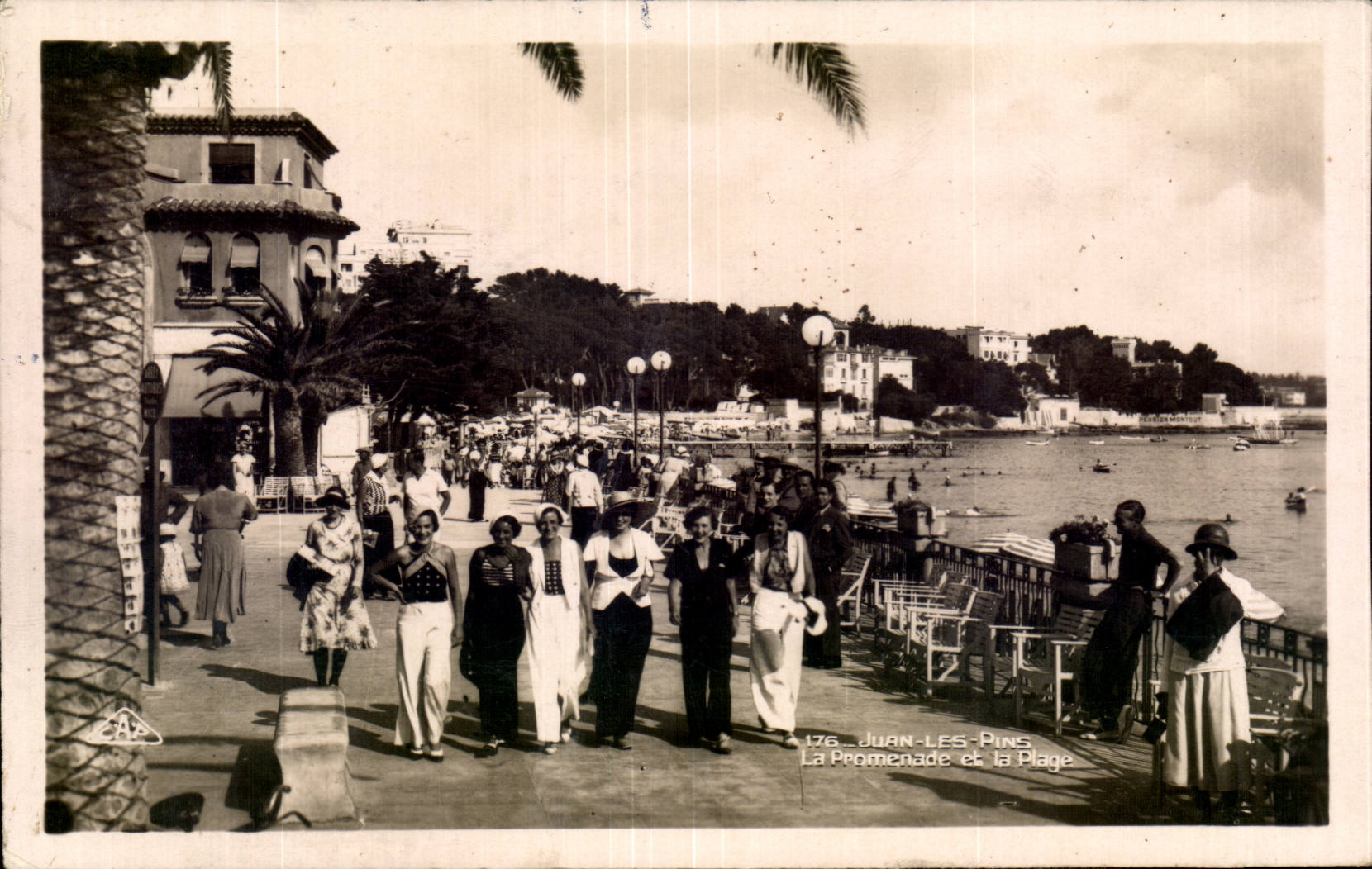Juan les Pins - Les Promenades - CPA 