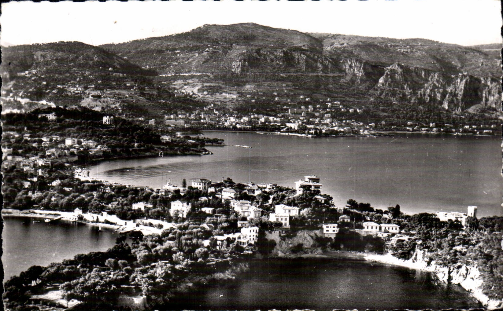 St Jean Cap Ferrat — Vue aérienne — Les Éditions « Nart »