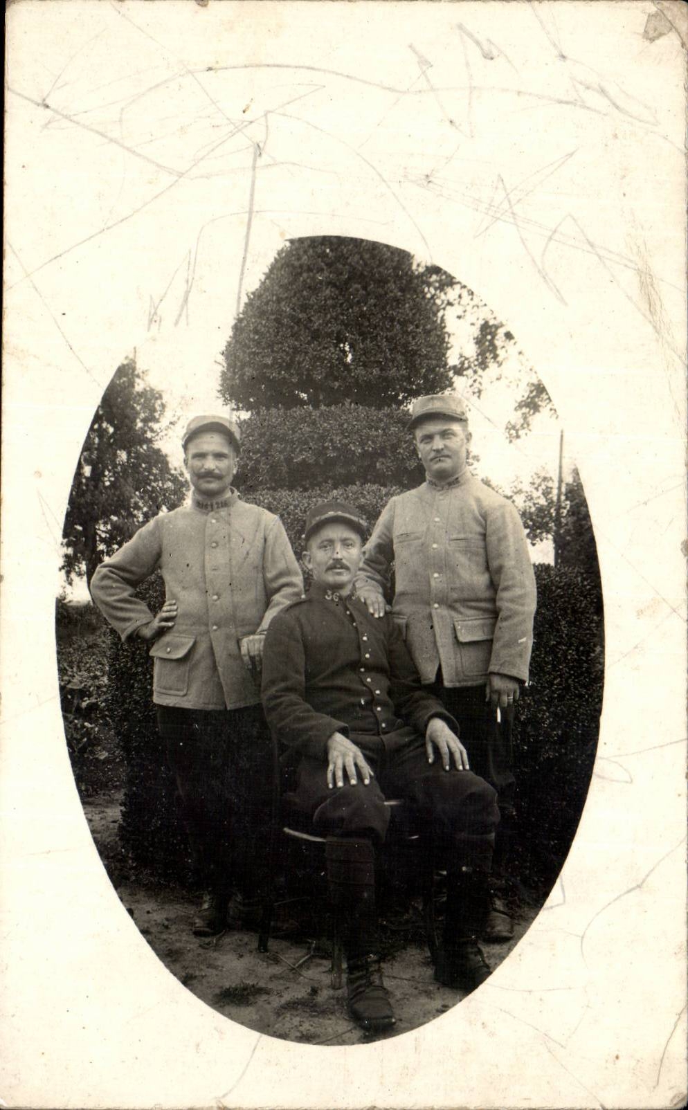 CARTE PHOTO Militaria Soldats