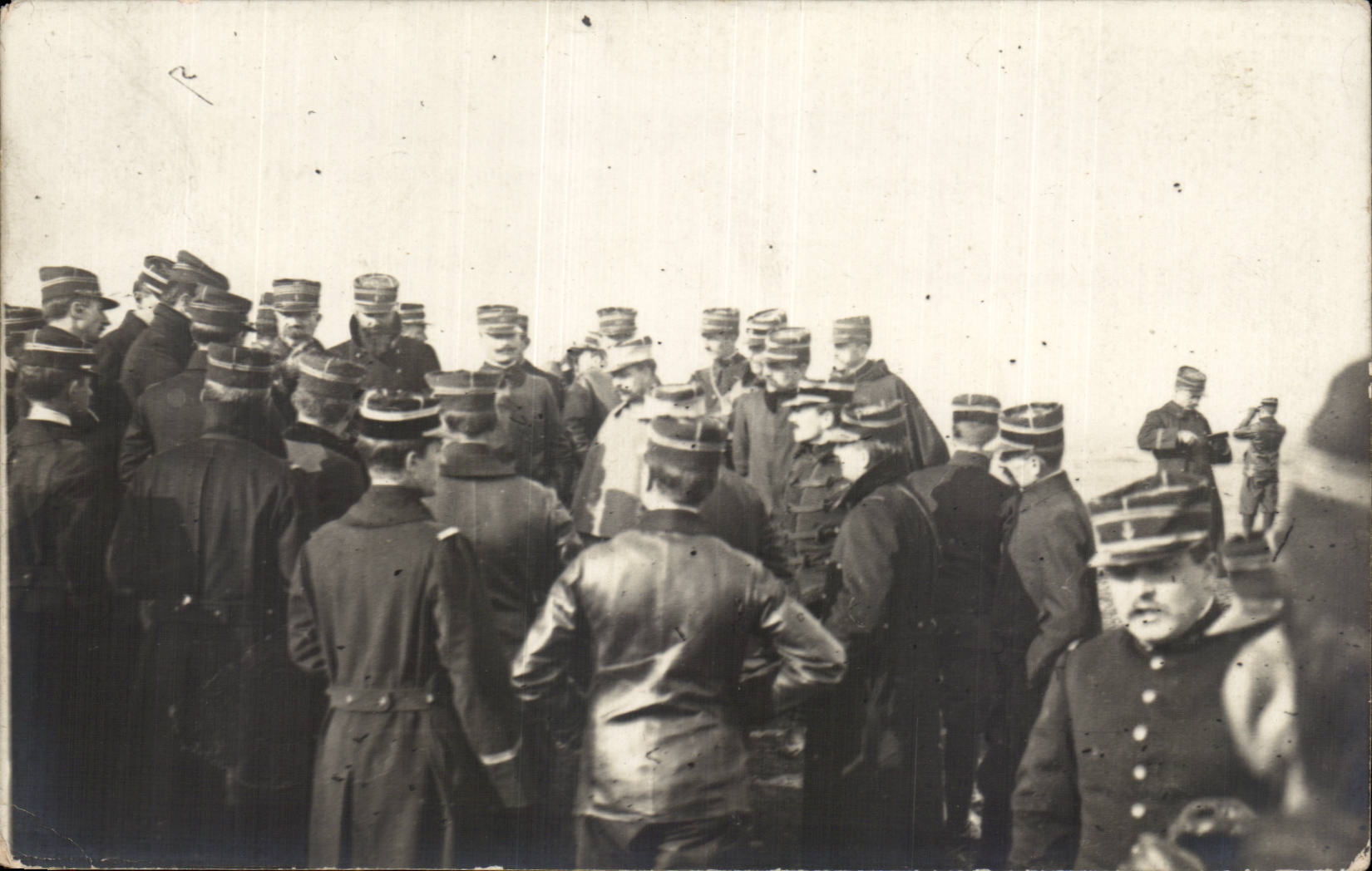 CARTE PHOTO Militaria Soldats Officiers