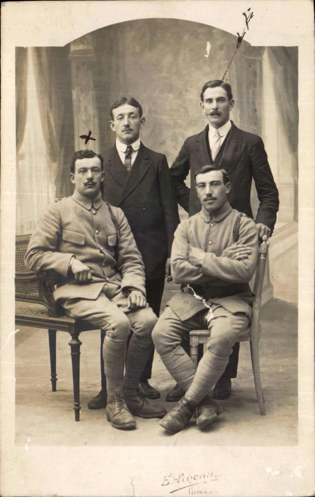 CARTE PHOTO Militaria Soldats