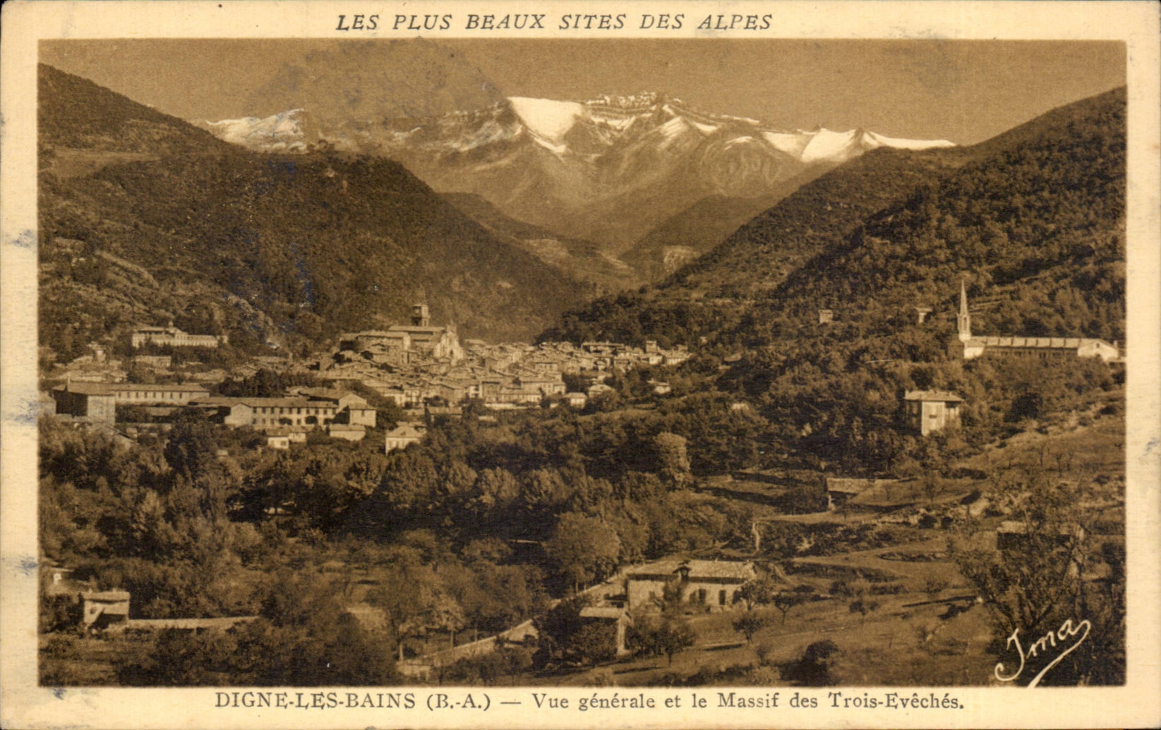 Digne les Bains - Vue Generale et le Massif - CPA 