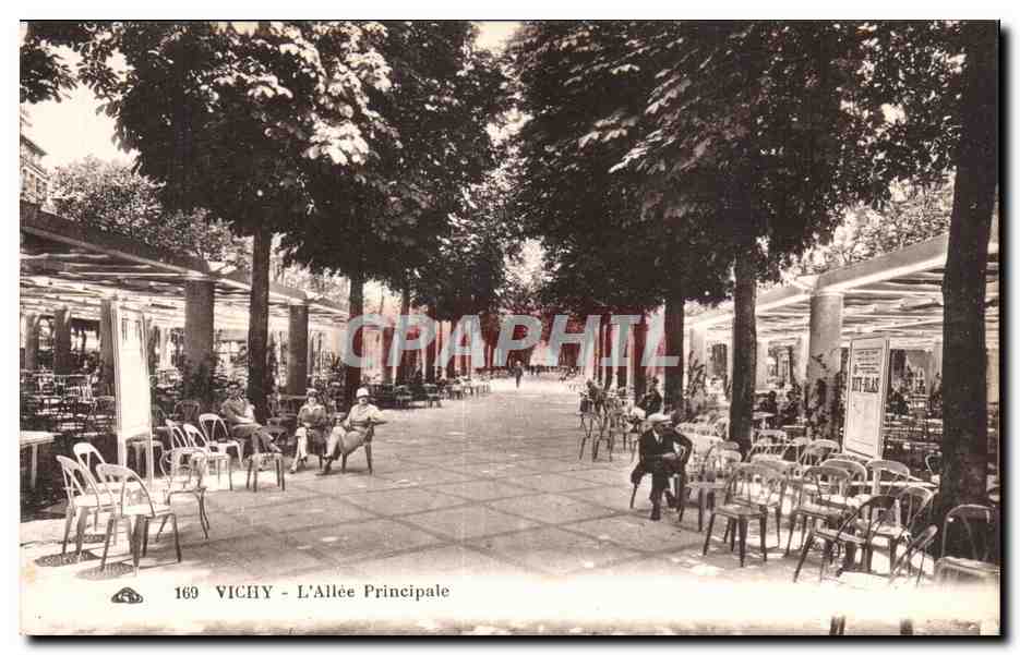 Vichy - L Allee Principale - CPA