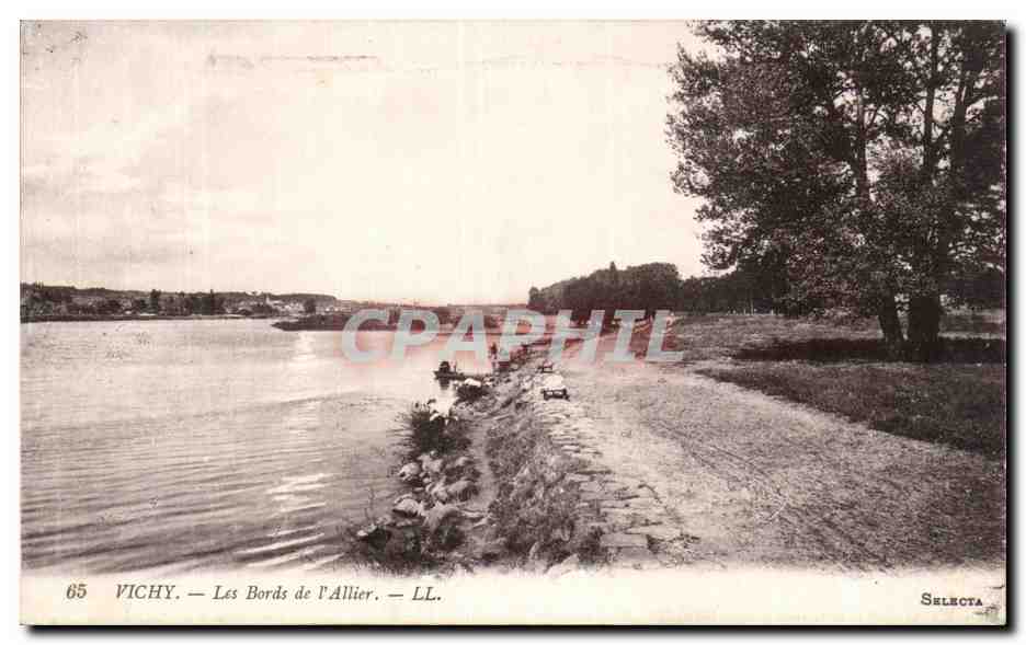 Vichy - Les Bords de l Allier - CPA