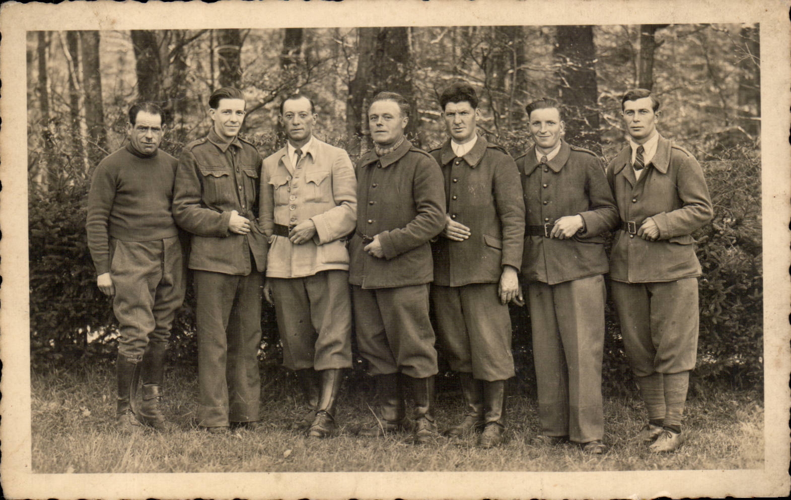 CARTE PHOTO Militaria Soldats