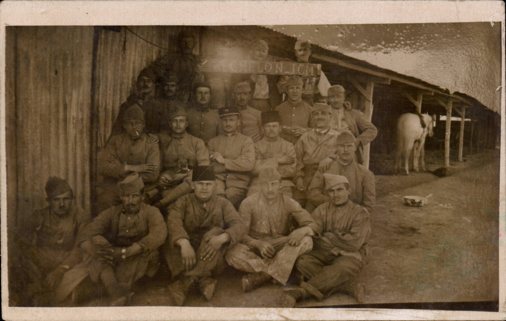 CARTE PHOTO Militaria Soldats