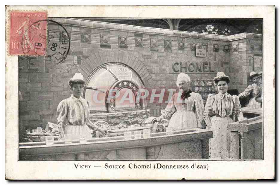 Vichy - Source Chomel - Donneuse d Eau - CPA 