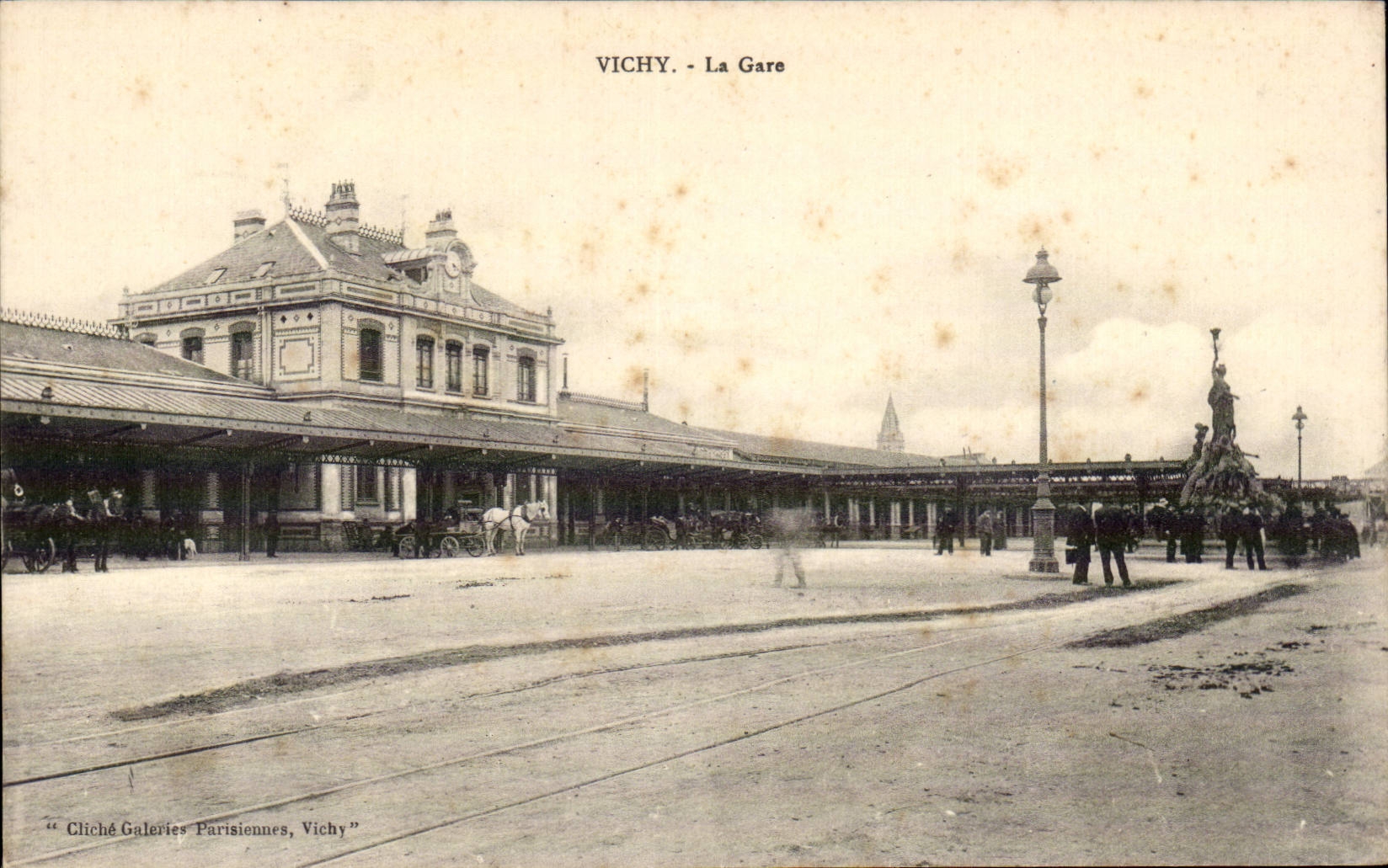 Vichy - La Gare — Chiché Galeries Parisiennes, Vichy