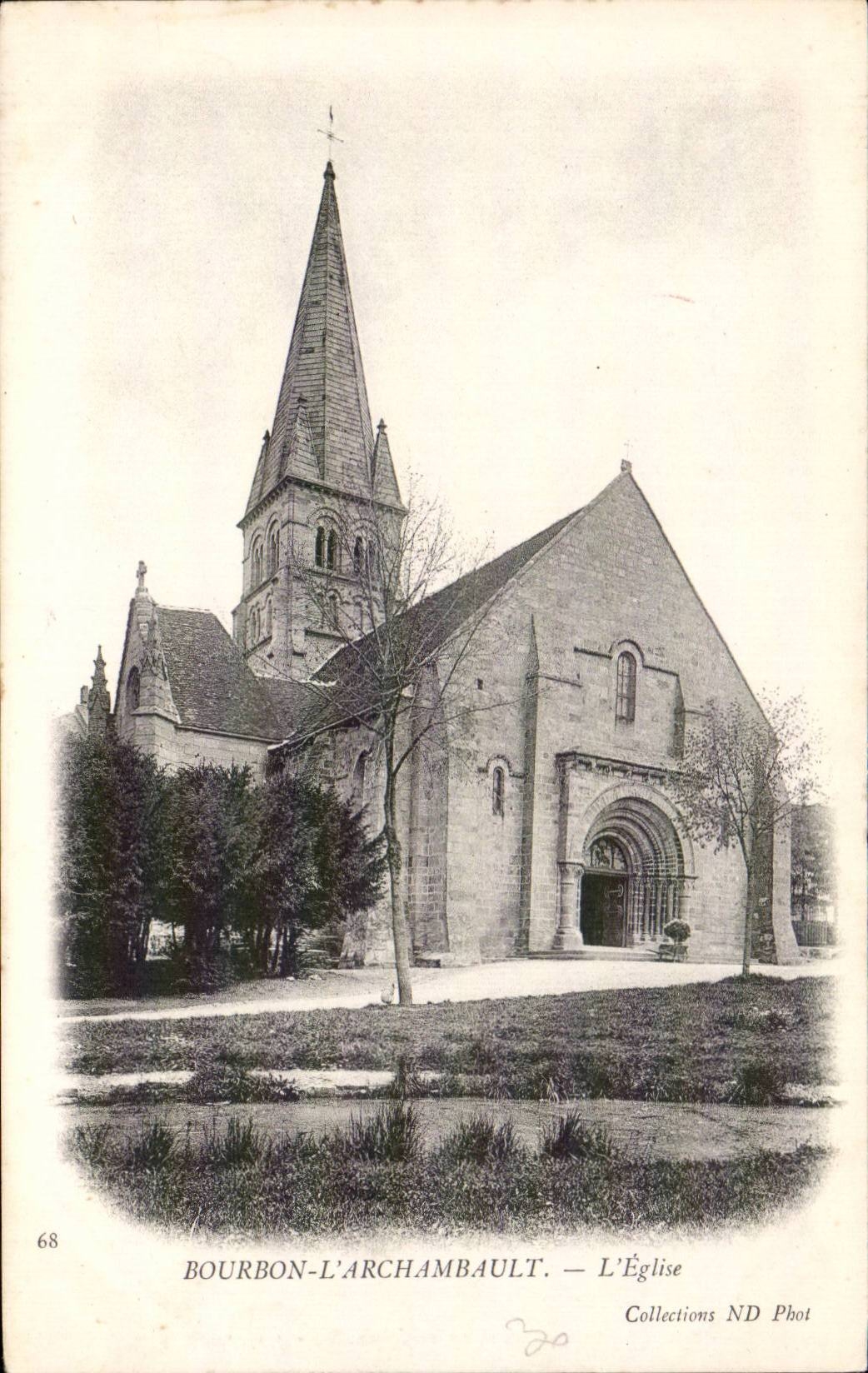 Bourbon l Archambault - L Eglise - CPA 
