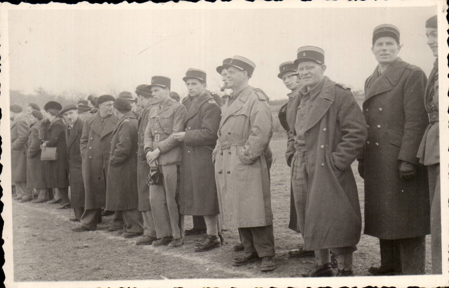 CARTE PHOTO Militaria Soldats