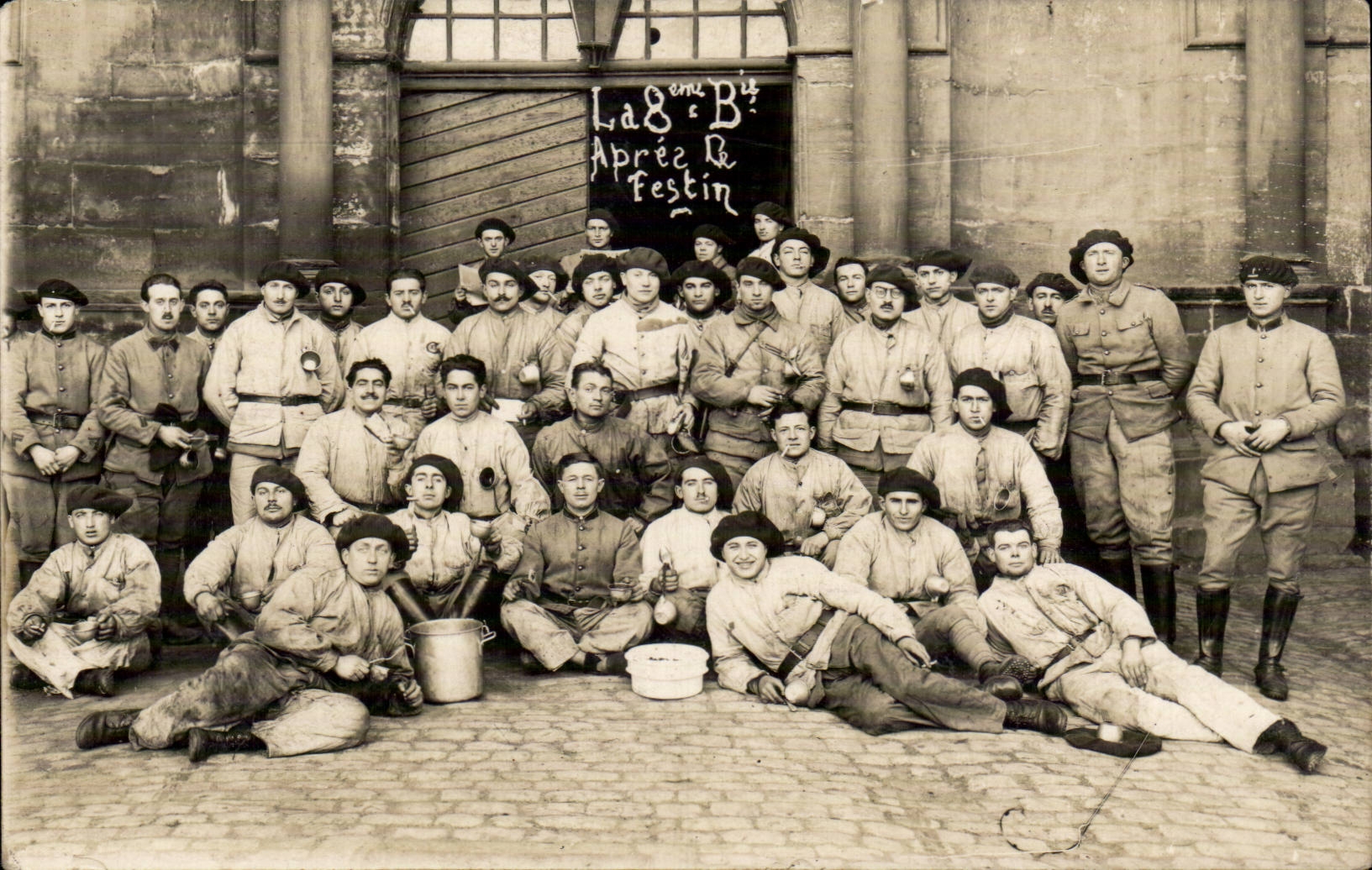 CARTE PHOTO Militaria Soldats