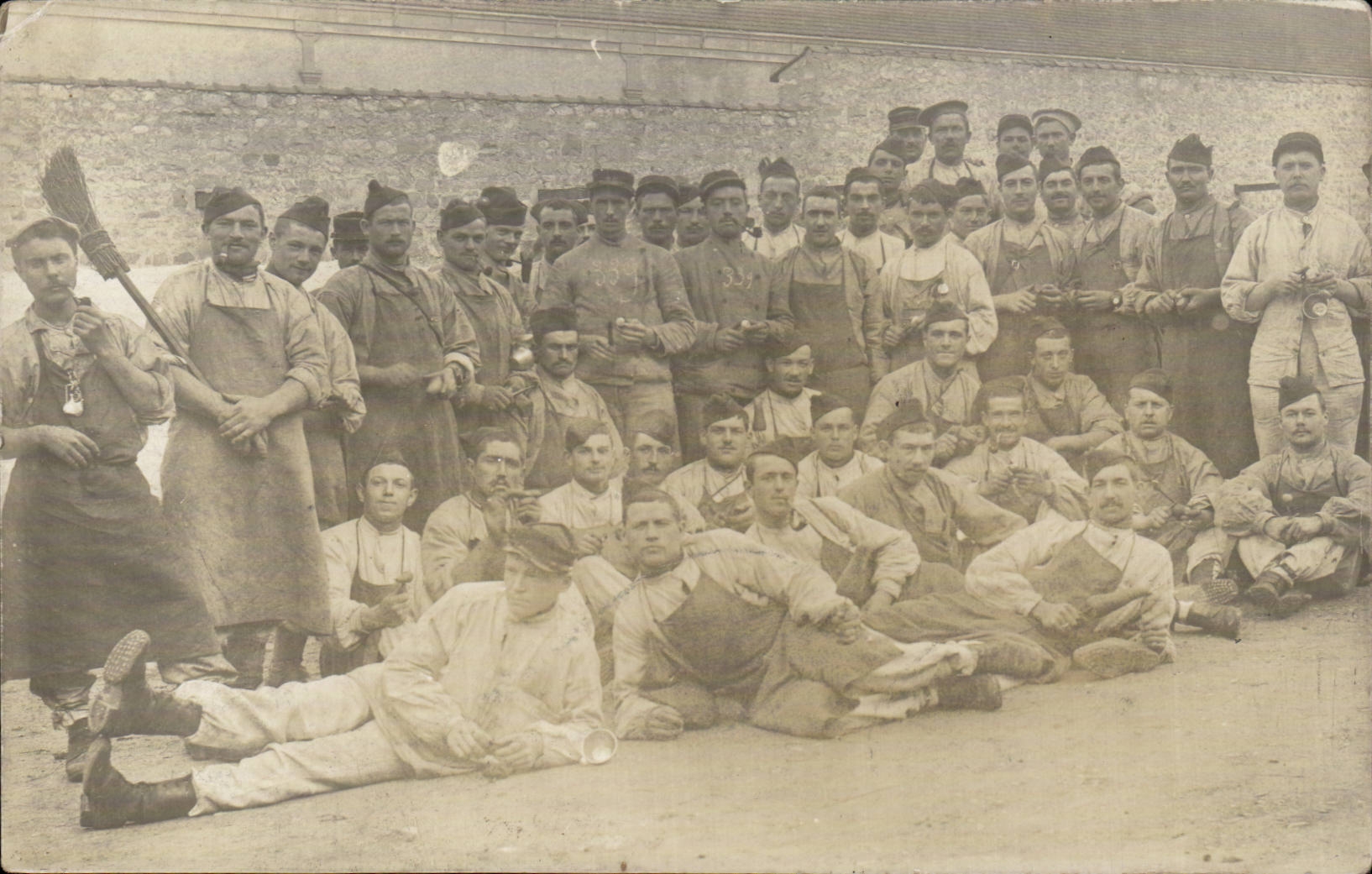 CARTE PHOTO Militaria Soldats