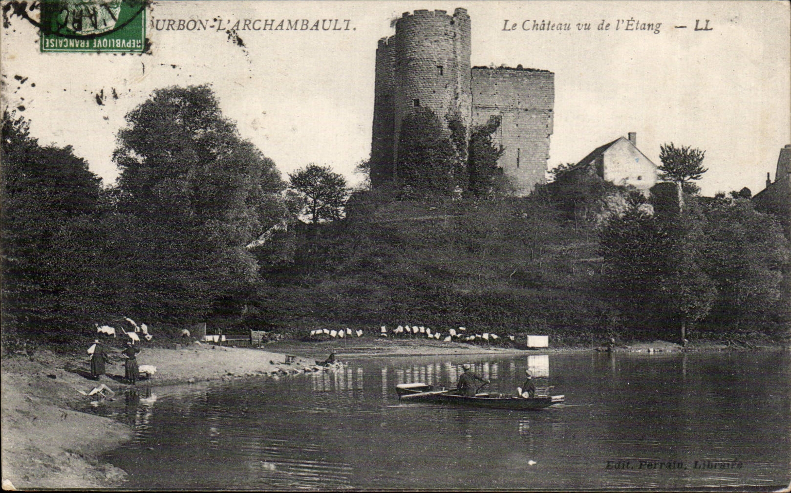 Bourbon l Archambault - Le Chateau et l Etang Lavandieres - CPA 