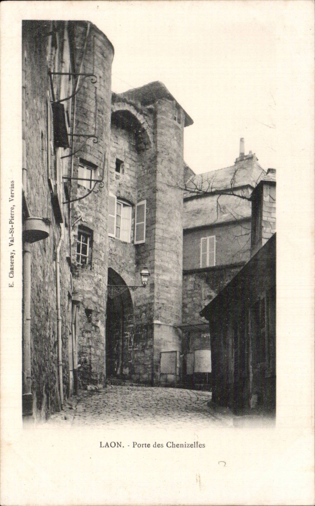 Laon - Porte des Chenizelles - CPA 