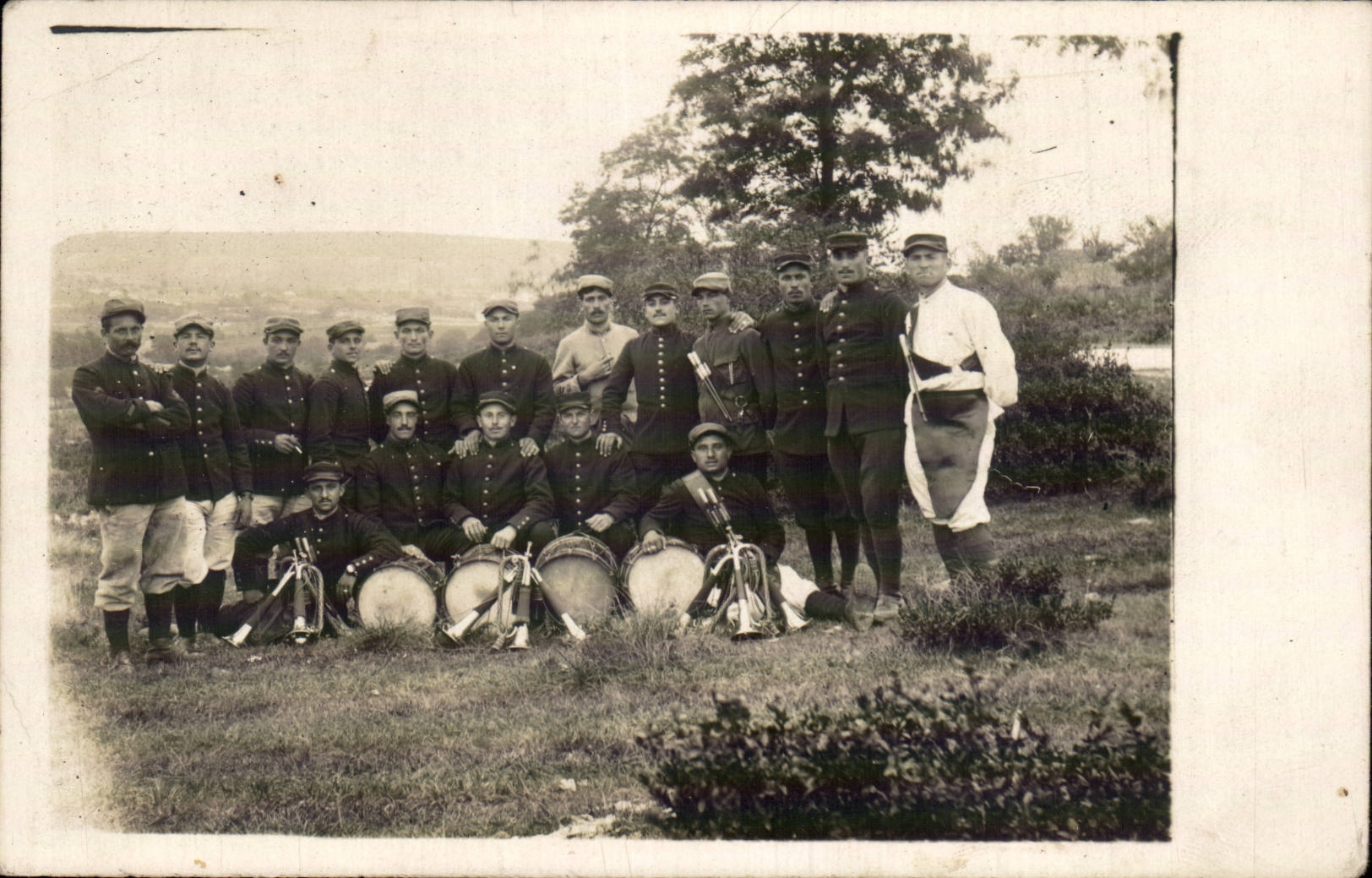 CARTE PHOTO Militaria Soldats 