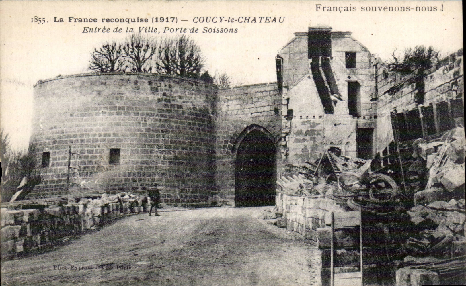 Coucy le Chateau - Entree de la Ville - Porte de Soissons - CPA 