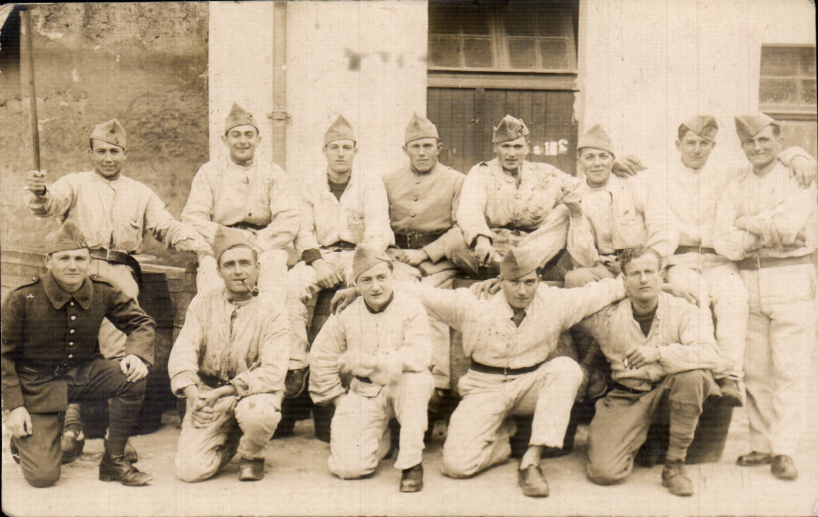 CARTE PHOTO Militaria Soldats