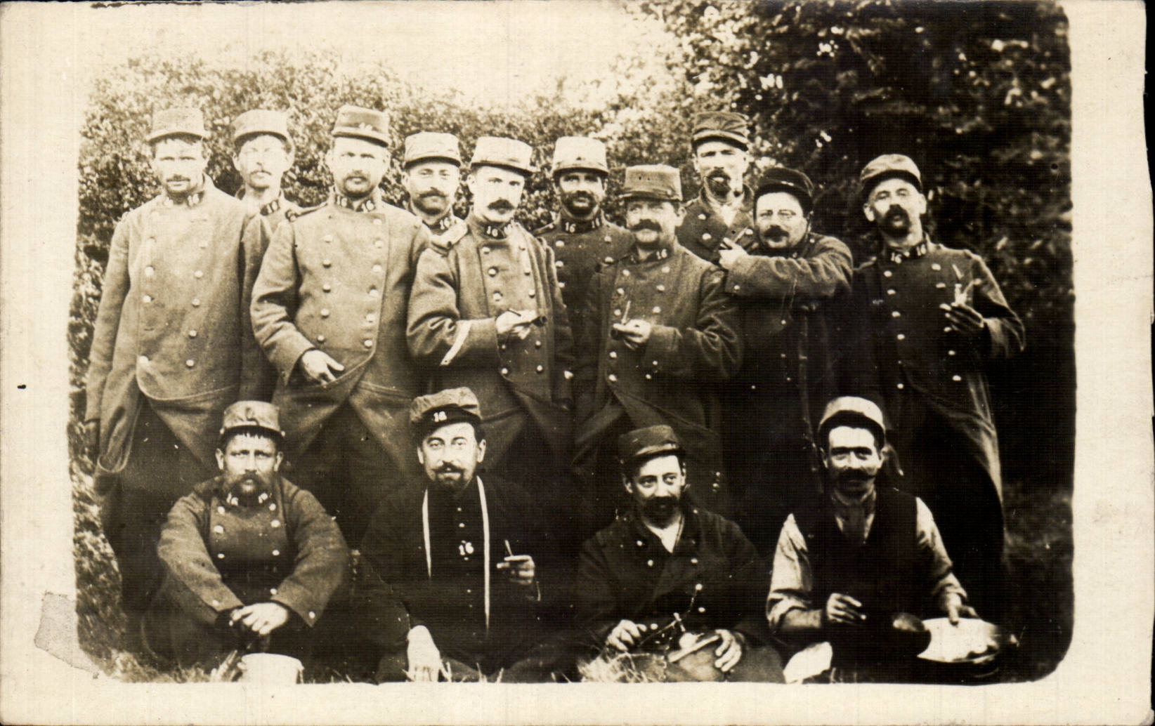 CARTE PHOTO Militaria Soldats 