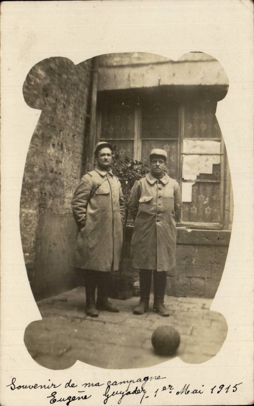 Deux soldats en uniforme — Mai 1915 — Eugène Guyador