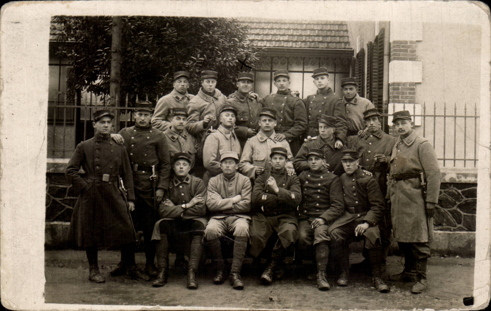 CARTE PHOTO Militaria Soldats