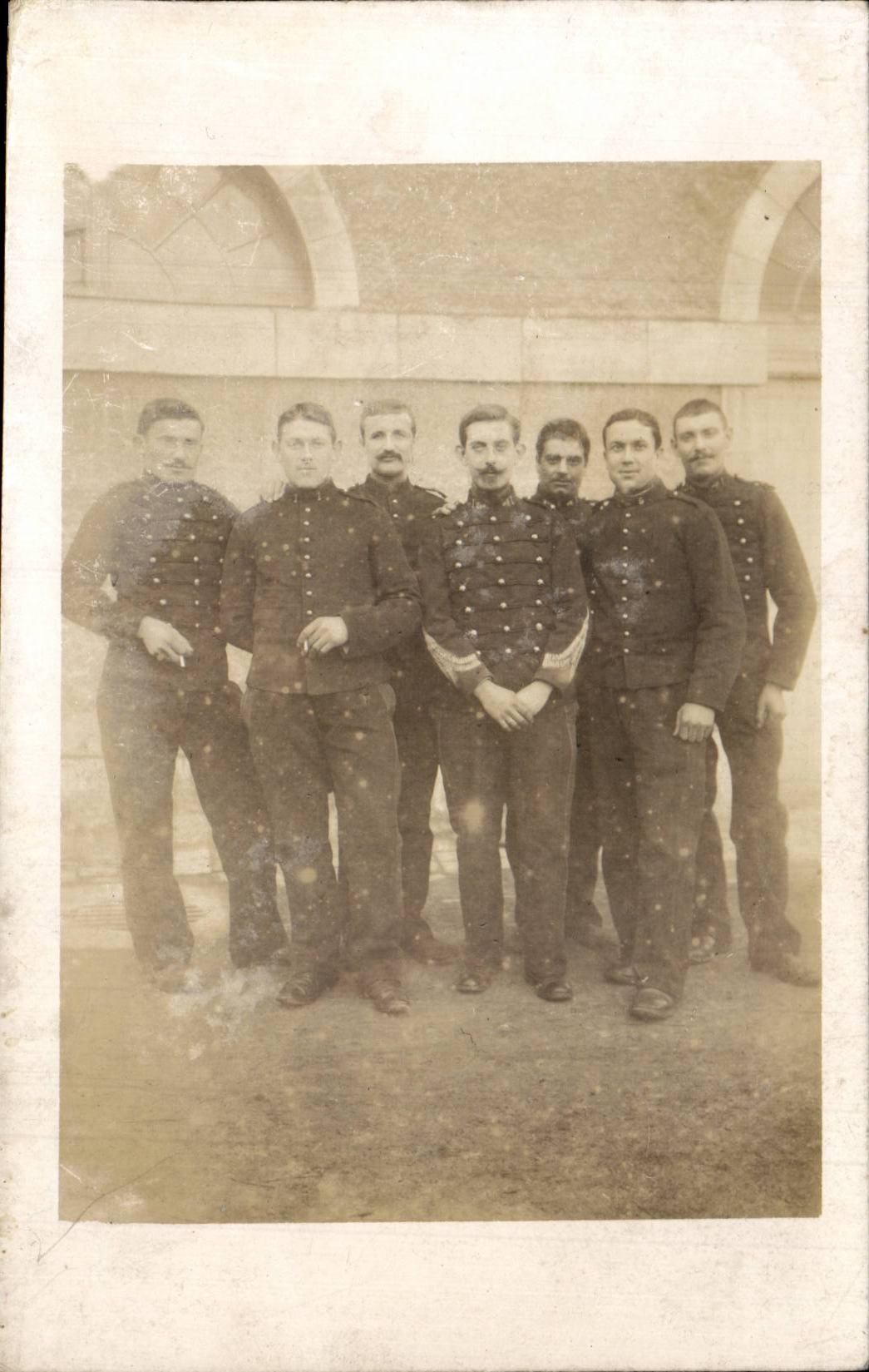 CARTE PHOTO Militaria Soldats 