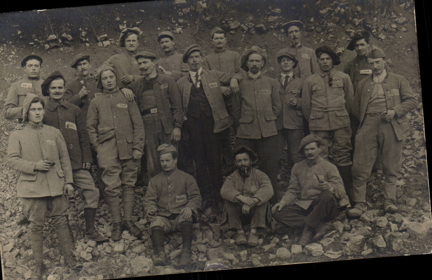 CARTE PHOTO Militaria Soldats Chasseurs alpins 