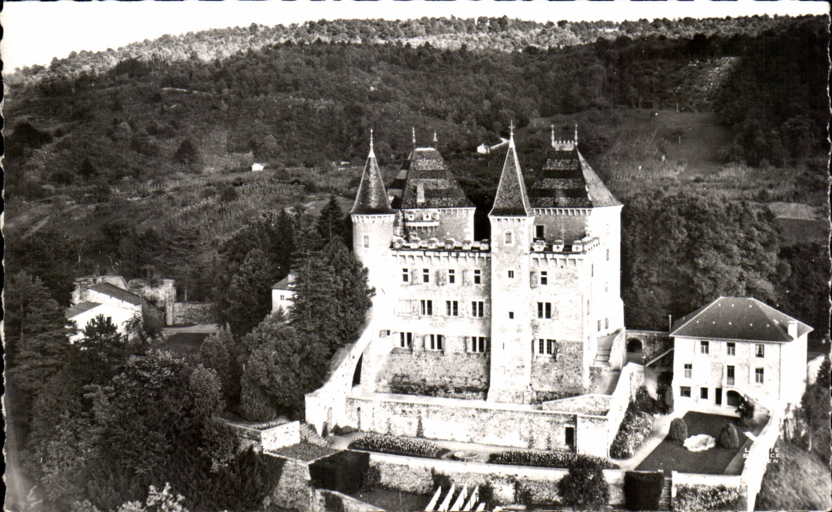 Château de Varey — Saint-Paul-de-Jarrat — Édition LAME, n° 2