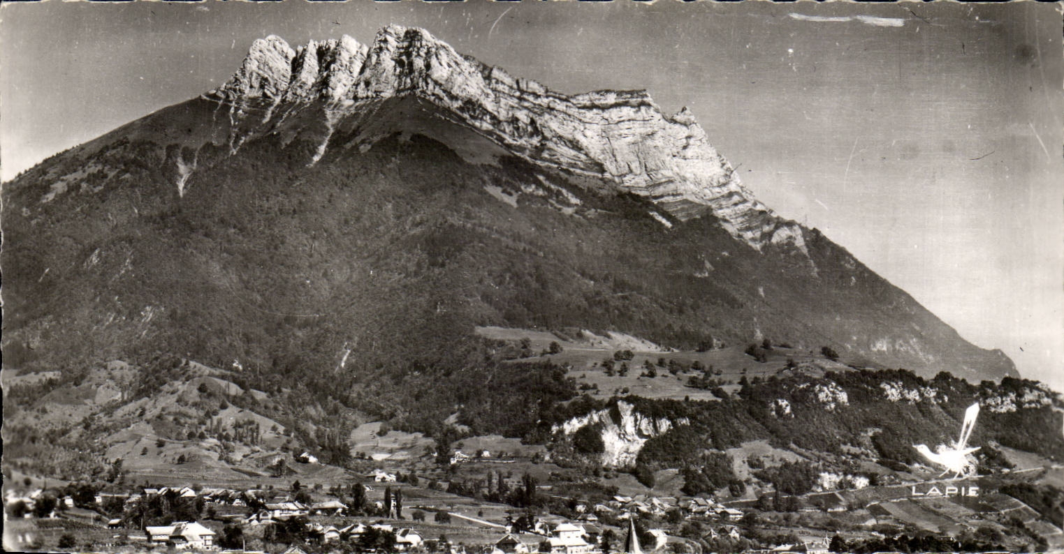 Le Dent d Arclusaz dans le Massif des Bauges - CPA