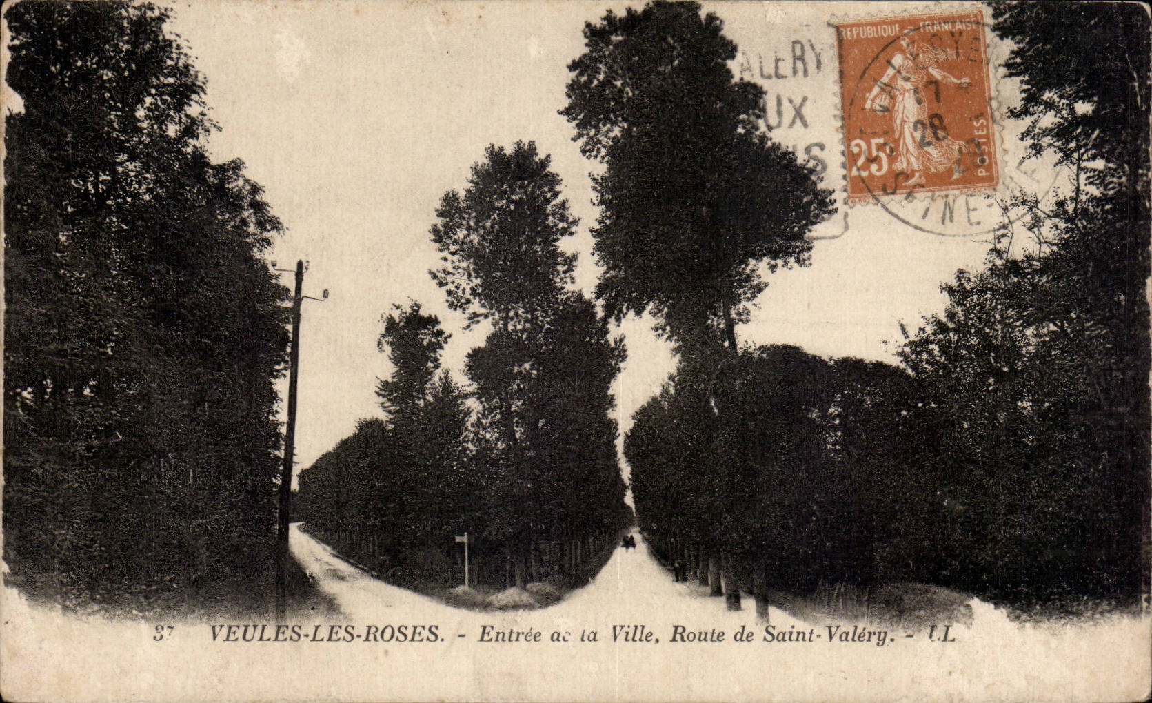 CPA Veules les Roses Entree de la ville Route de Saint Valery