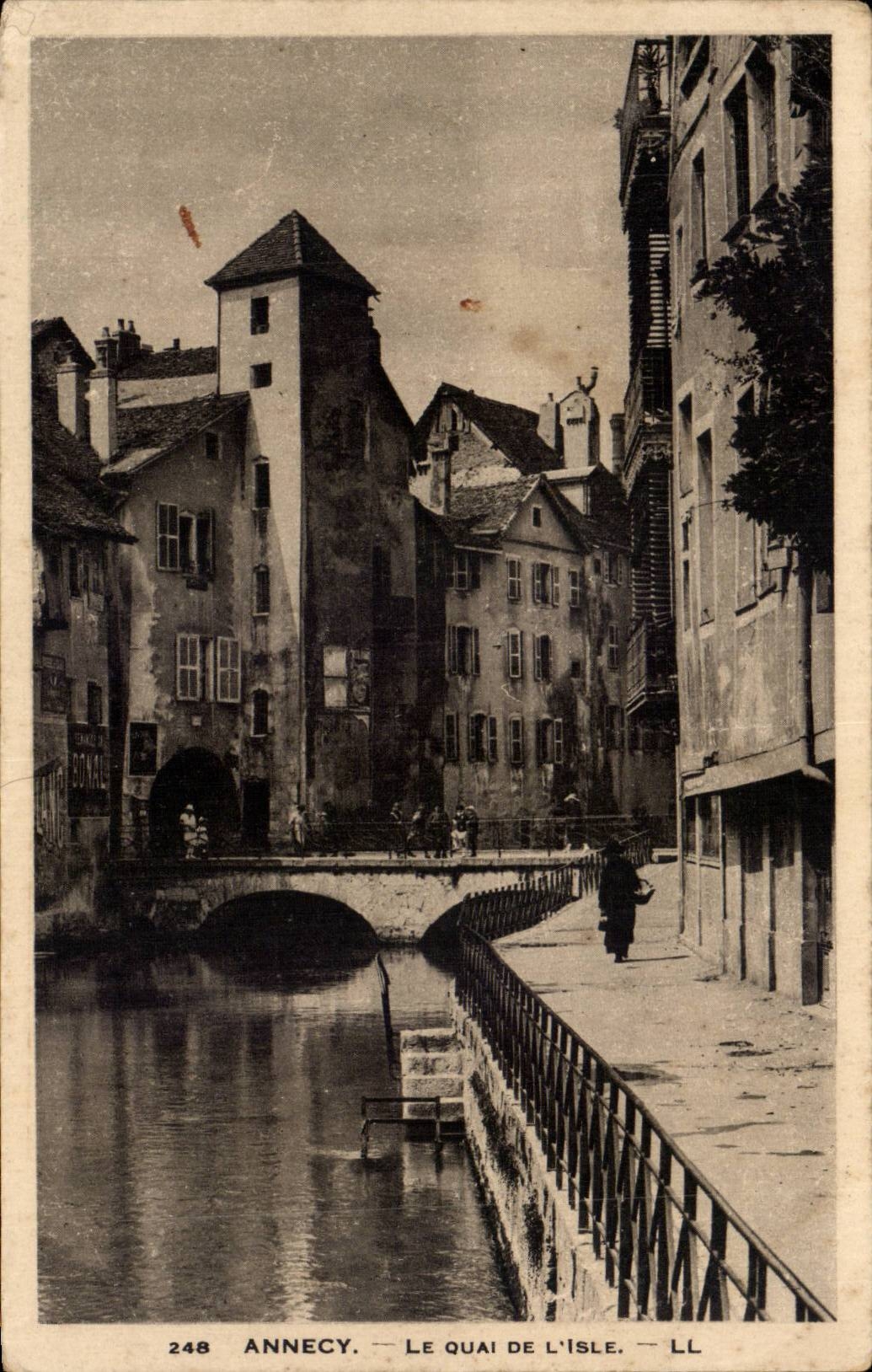CPA Annecy Le quai de l isle
