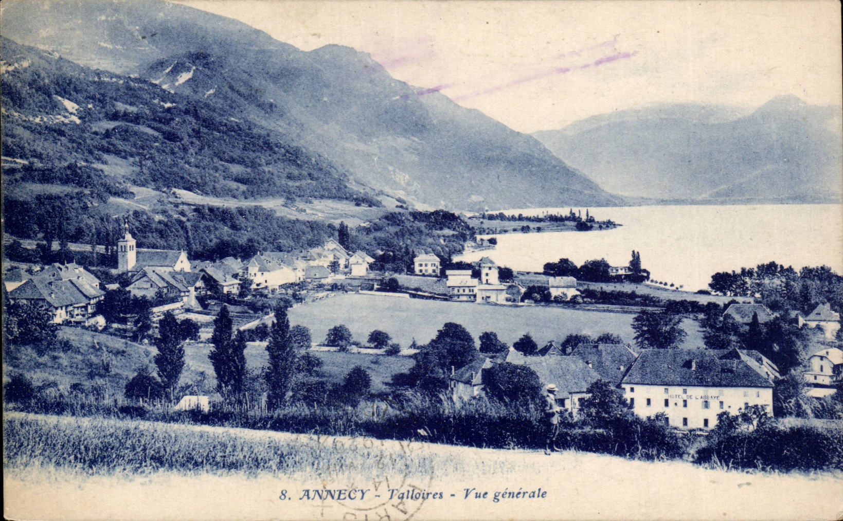 Talloires — Vue générale — Hôtel de L'Abbé