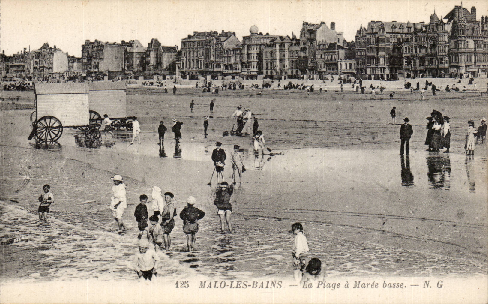 Malo-les-Bains — La Plage à Marée basse — N.G. — N° 125