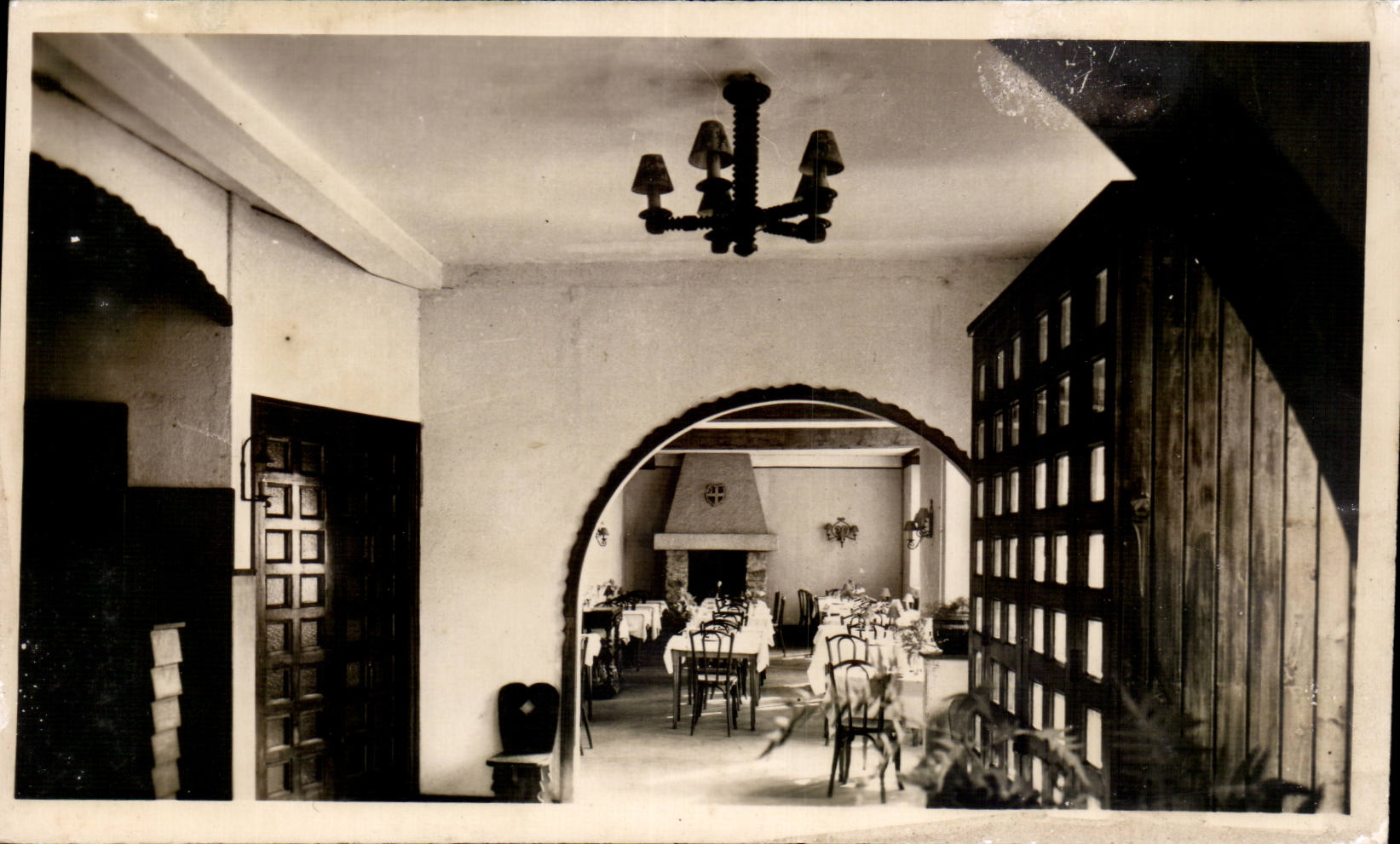 Intérieur de l'hôtel Le Home Savoyard — Saint-Gervais-les-Bains — éditeur Rubin-Delanchy