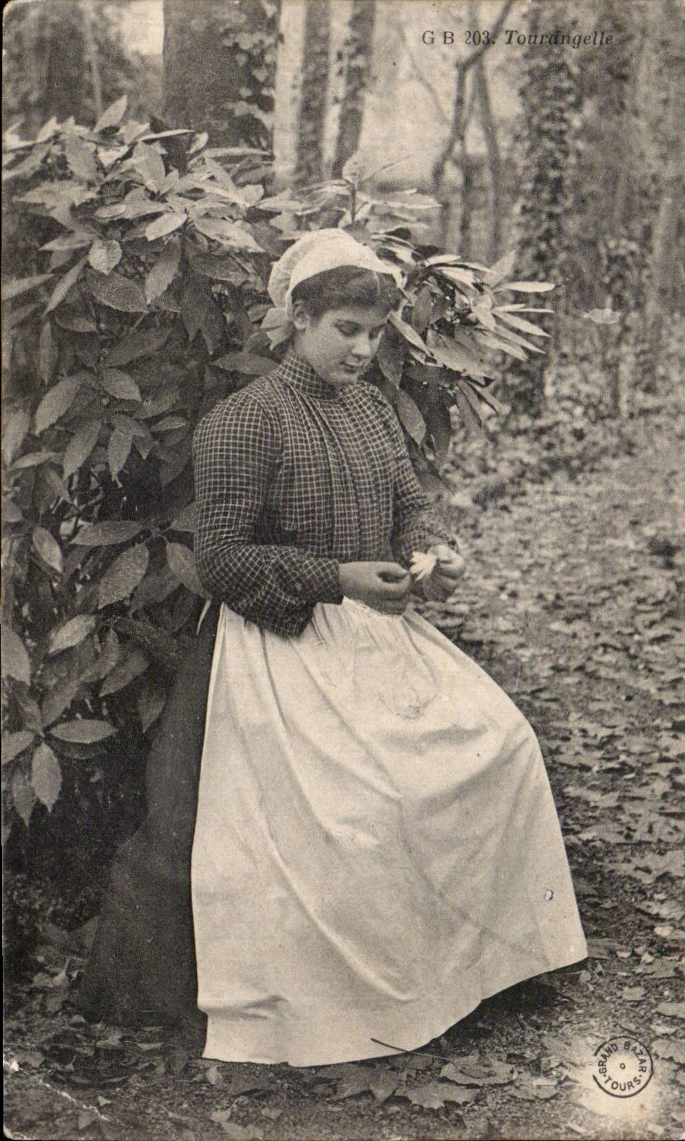 Folklore - Costumes - Femme Tourangelle Tours - CPA