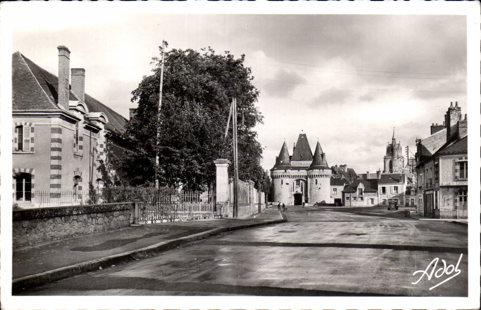 CPSM la Ferte Bernard Hopital et porte de ville
