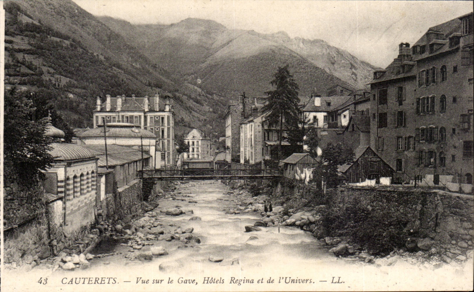 Cauterets — Vue sur le Gave, Hôtels Regina et de l'Univers — LL.