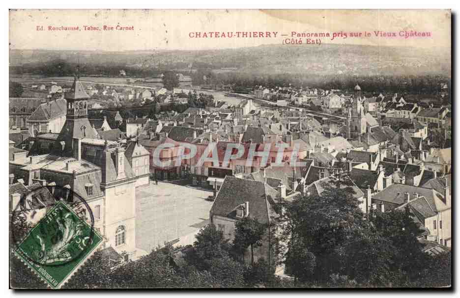 CPA Chateau Thierry Panorama pris sur le vieux chateau