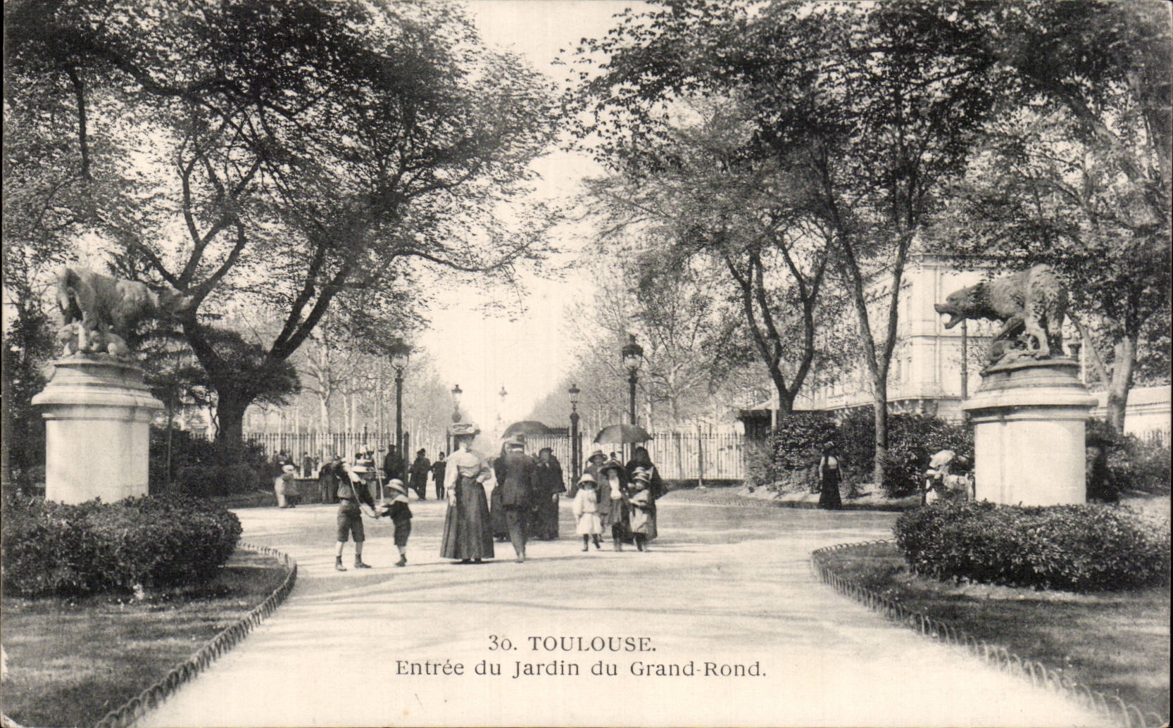 CPA Toulouse Entree du jardin du grand rond 