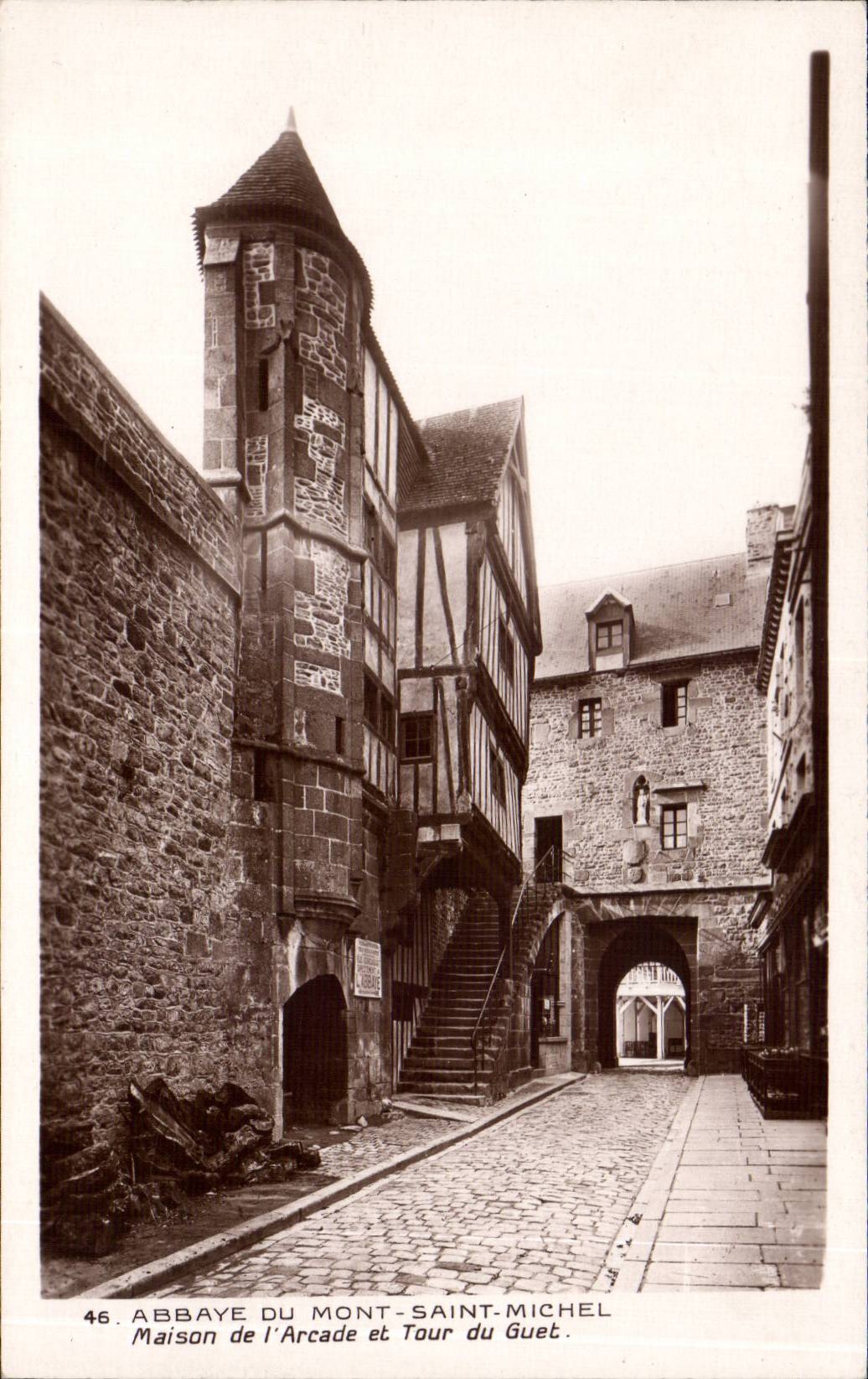Le Mont Saint Michel - Maison de l Arcade - CPA 