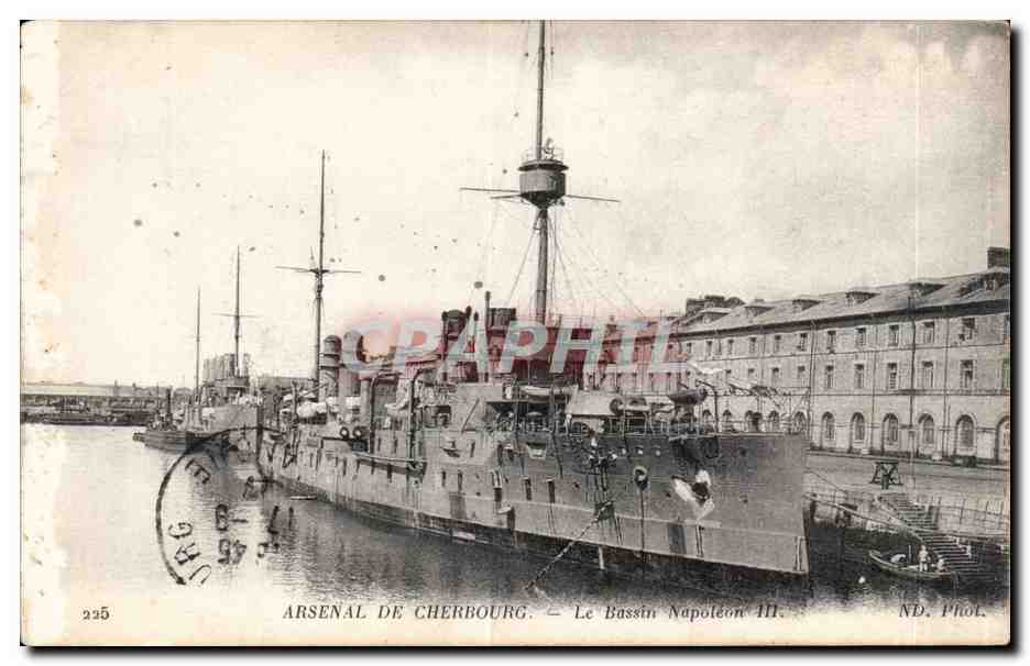 Cherbourg - Arsenal - Le Bassin Napoleon III Cuirasse - CPA 