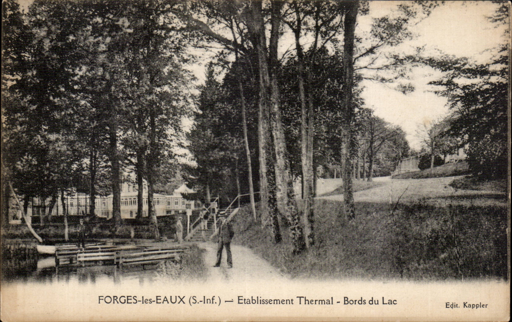 Forges les Eaux - Etablissement Thermal - Bords du Lac - CPA 