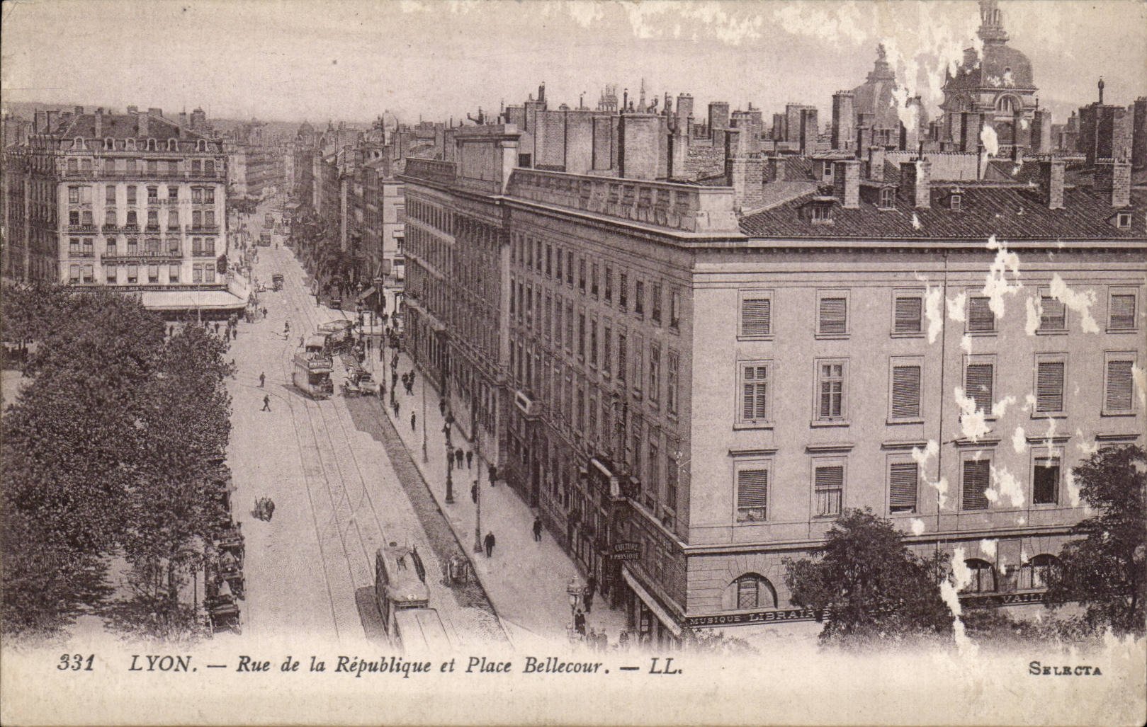 LYON — Rue de la République et Place Bellecour — Selecta, n°331