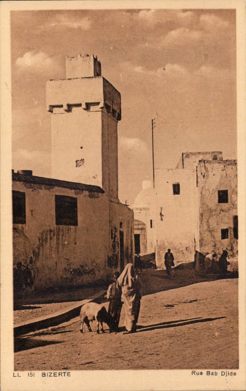 CPA Tunisie Bizerte Rue Bab Djide Mouton 