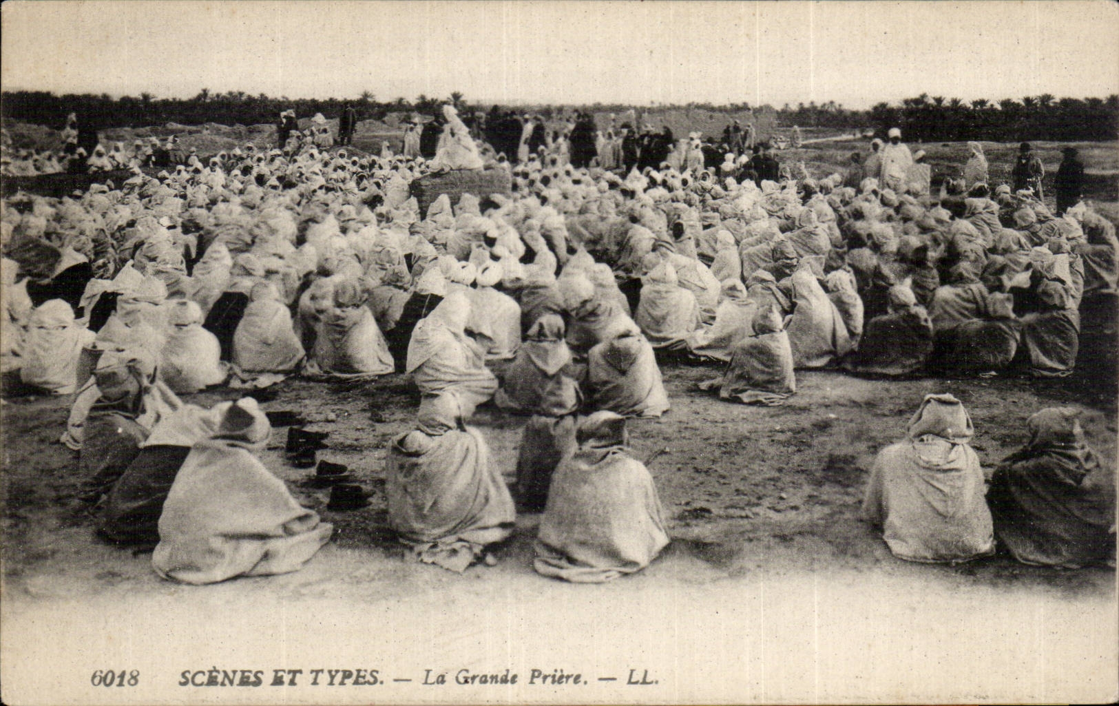 CPA Scenes et types La grande priere (folklore)