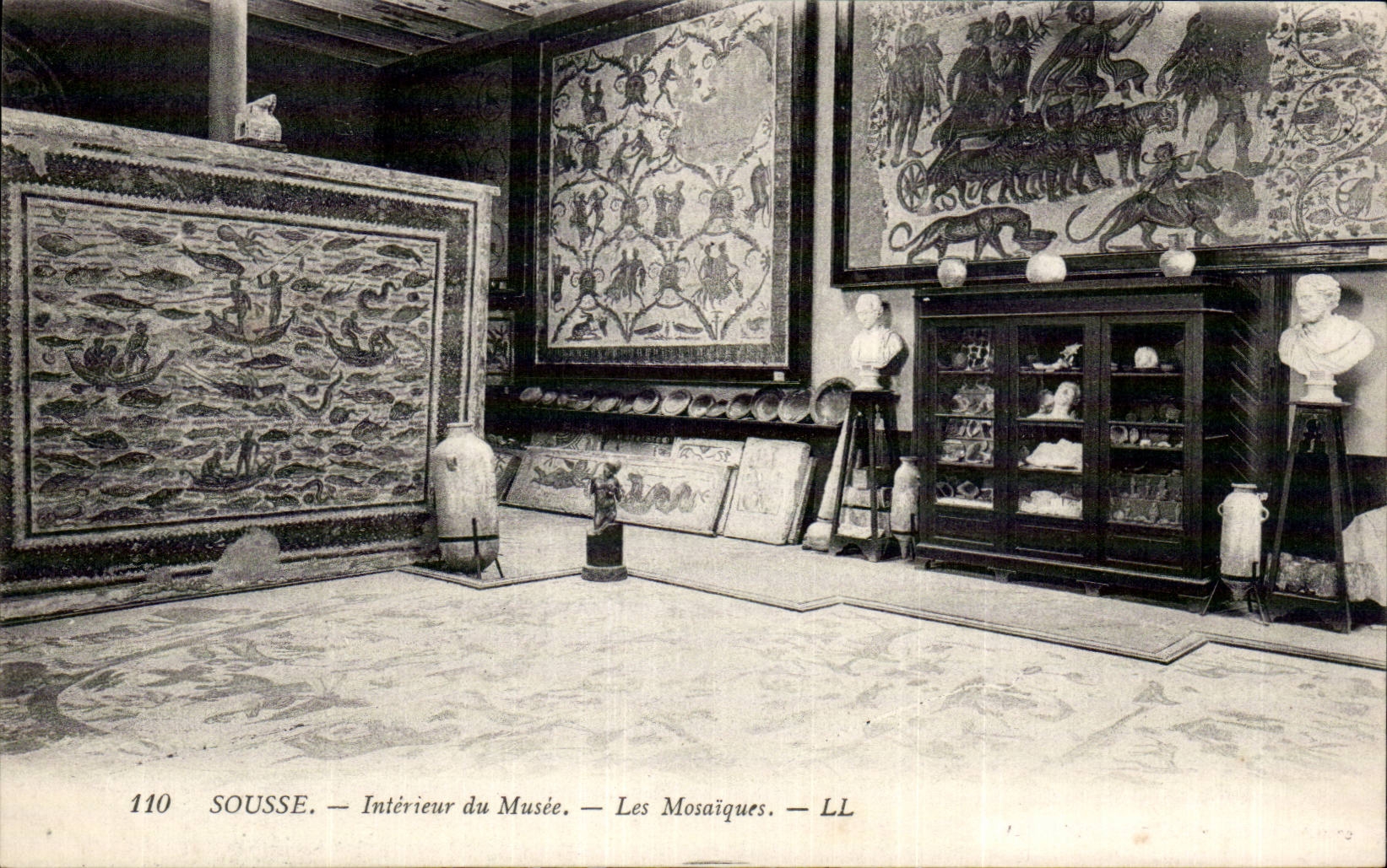 CPA Tunisie Sousse Interieur du musee Les mosaiques