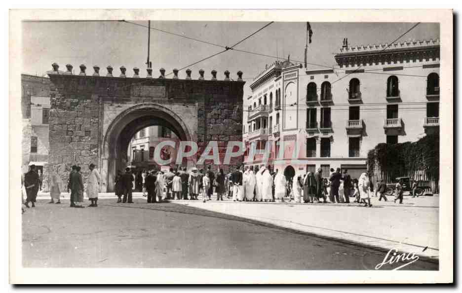 CPA Tunisie Tunis Porte de France et consulat britannique