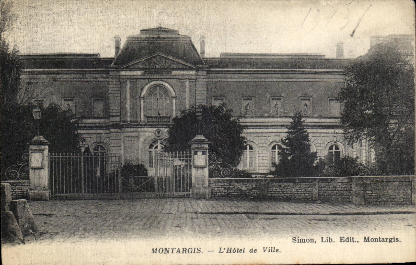 CPA Montargis Hotel de ville