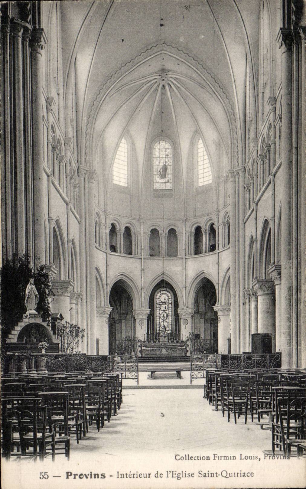 CPA Provins Interieur de l eglise Saint Quiriace