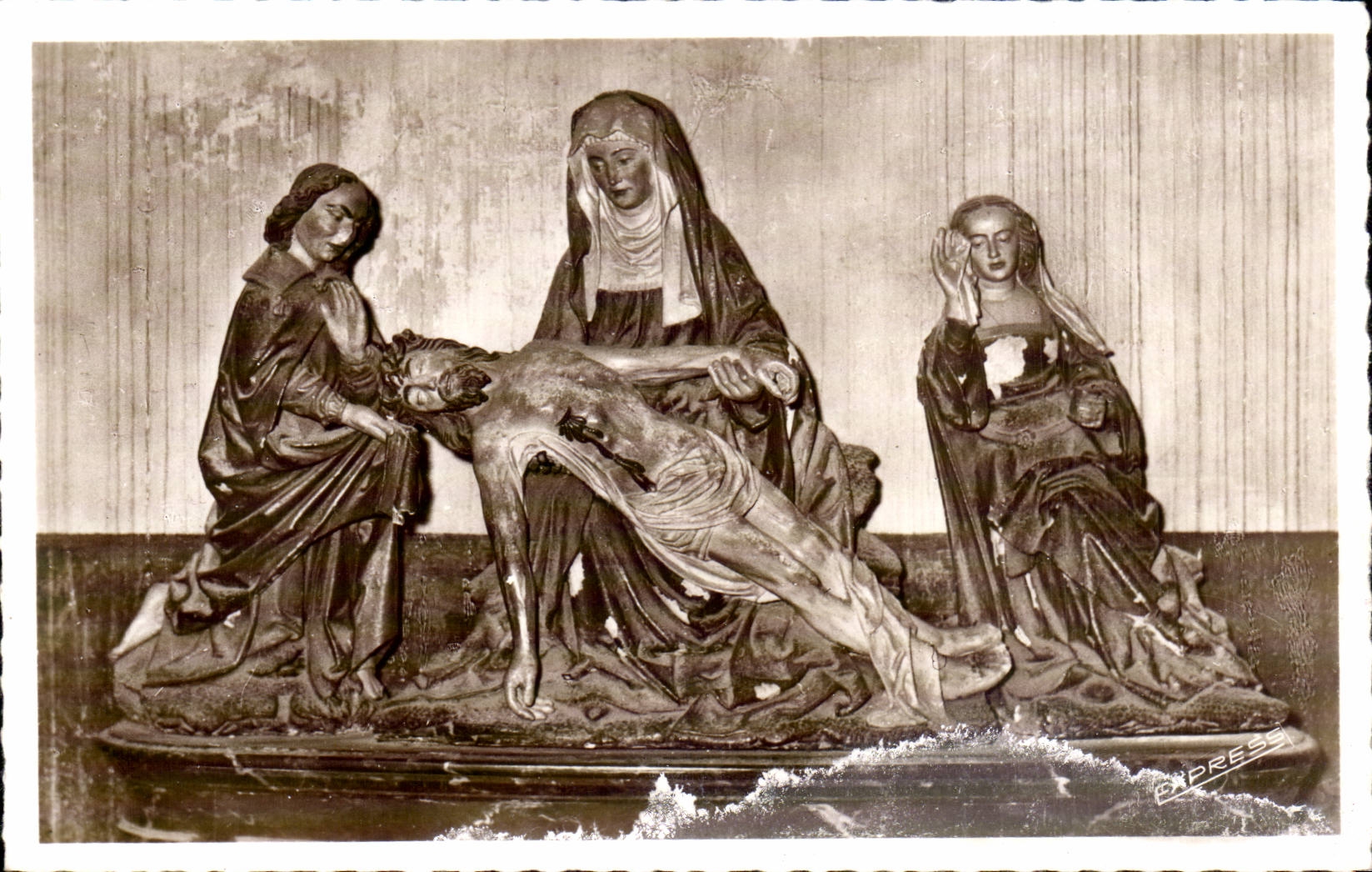 Pieta — Église Paroissiale Saint Pierre et Saint Paul de Jourarre — J. LE MAITRE Éditeur