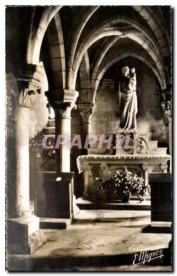 CPA Eglise paroissiale St Pierre et St paul Jouarre La crypte de Champigny